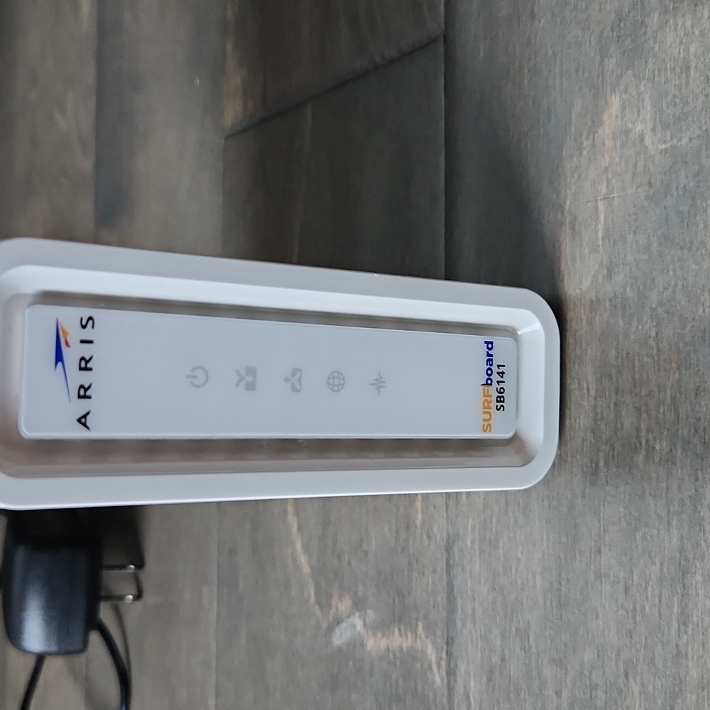 Arris Surfboard SB6141 Networking Modem - Picture 2 of 5